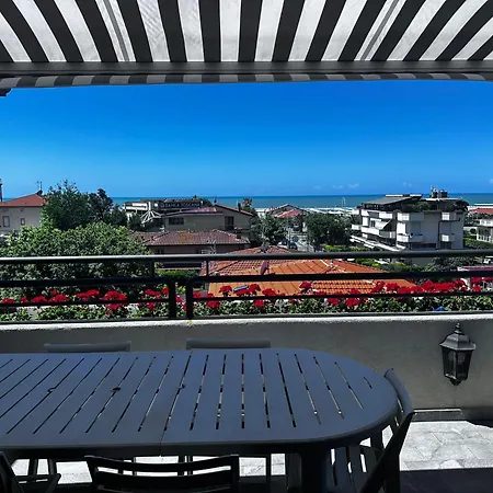 Luxury Pentohuse Near The * Marina di Pietrasanta