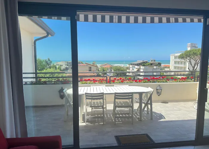 Διαμέρισμα Luxury Pentohuse Near The