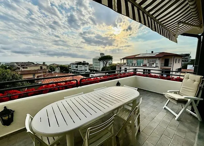 Luxury Pentohuse Near The