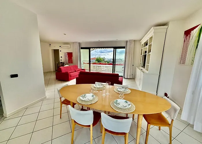 Appartement Luxury Pentohuse Near The