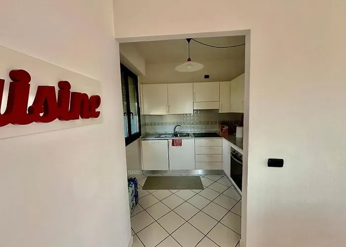 Luxury Pentohuse Near The * מרינה די פיאטרסנטה